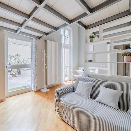 Amazing Milan Loft - 350 M Far From Dateo Station 외부 사진