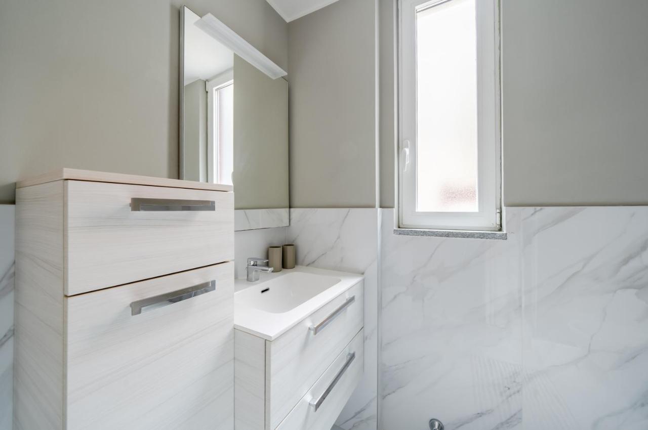 Amazing Milan Loft - 350 M Far From Dateo Station 외부 사진